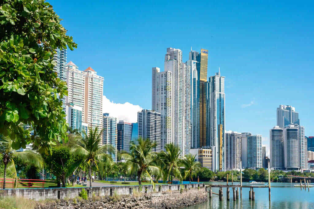 panama country for expats