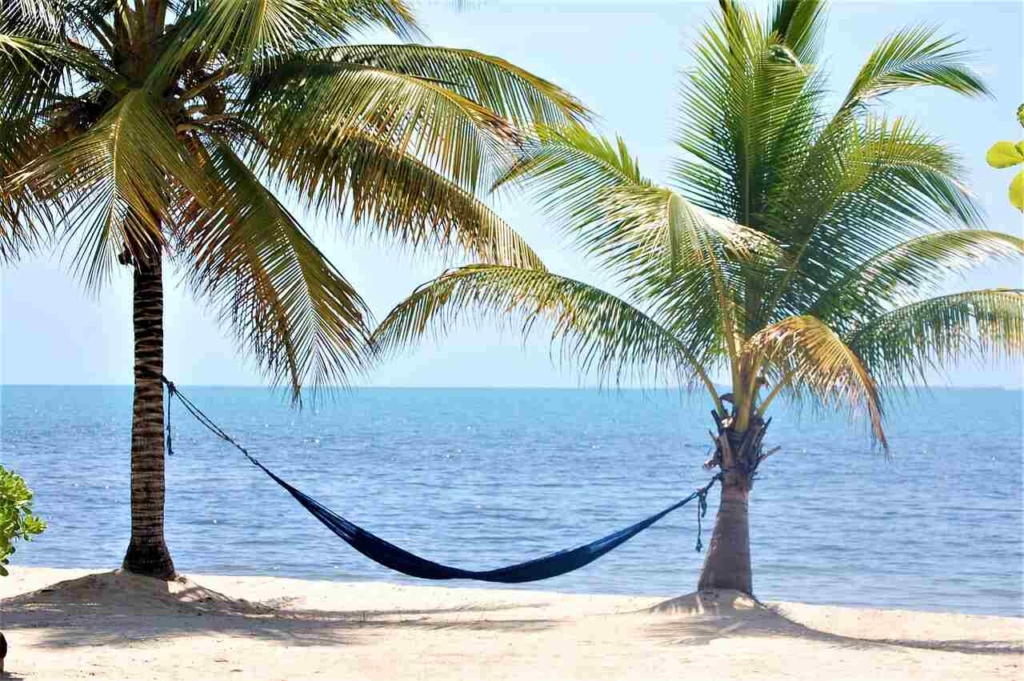 placencia beach to relax in belize