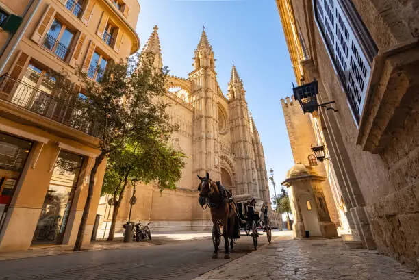 spain country for expats