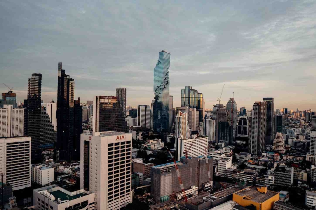 bangkok city skyline shown in a guide on how to market my development in thailand