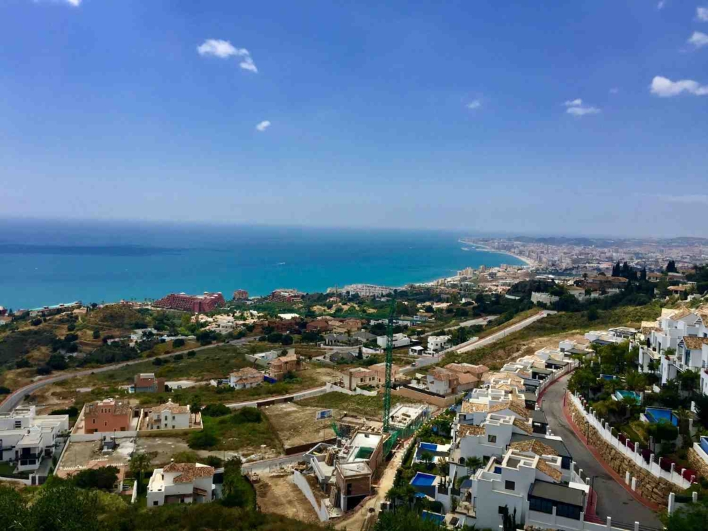 benalmádena overlooking beach