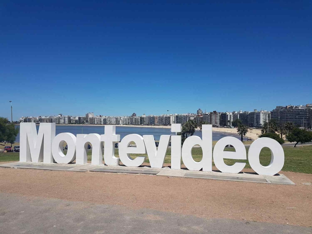 montevideo sign in uruguay