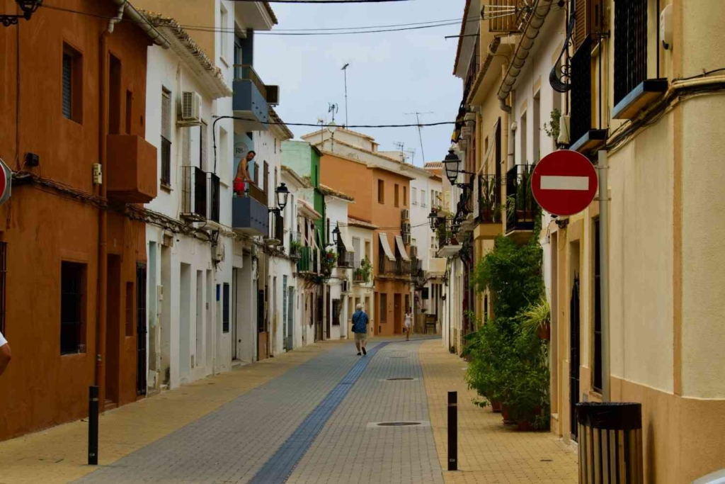 neighborhood in spain street