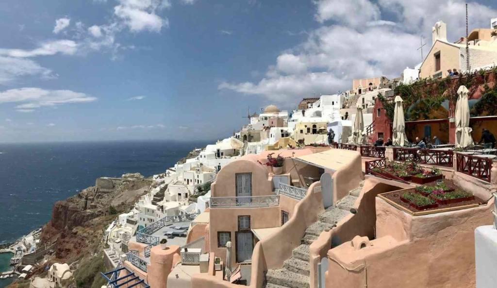 benefits of buying property in greece