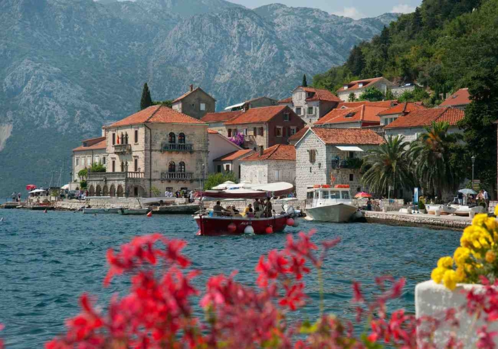 boating in montenegro