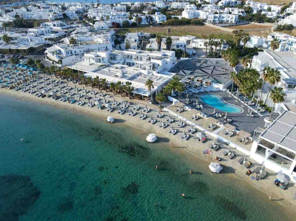 ornos beach at mykonos