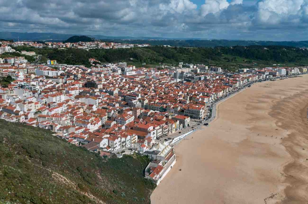 coastal town in portugal with beachside homes ideal for buying investment property in portugal.