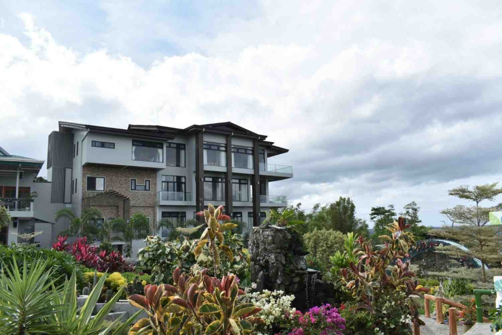 how foreigners can buy property in the philippines such as modern villa