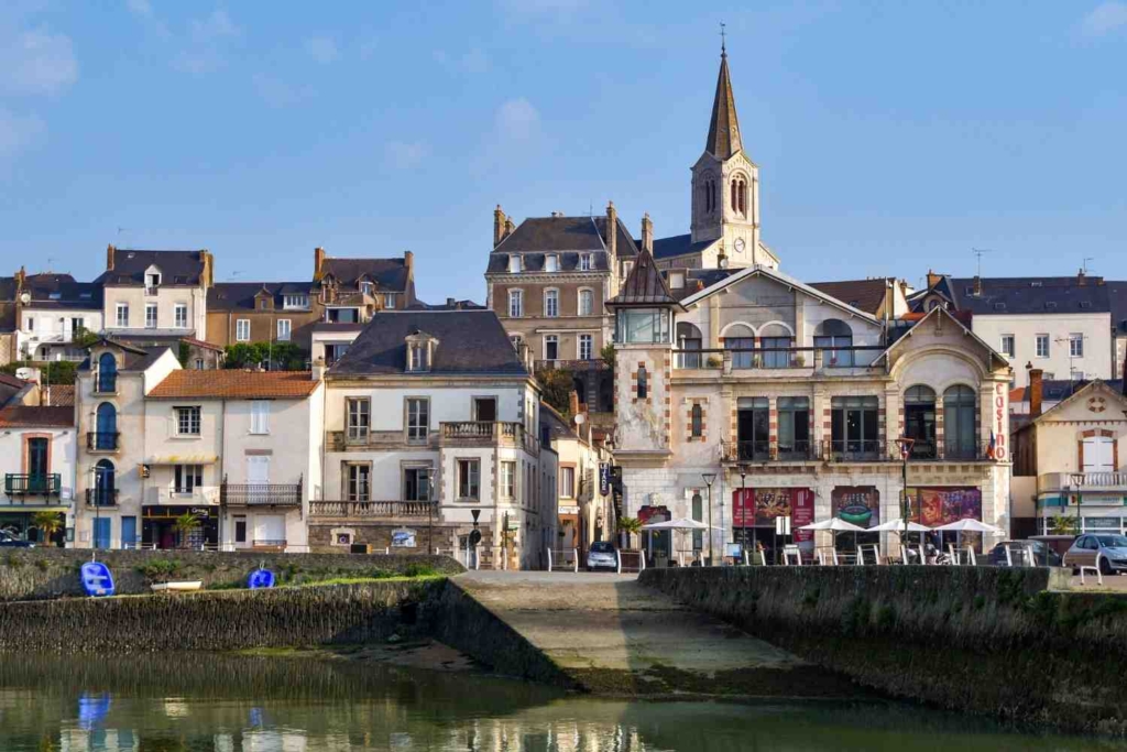 waterfront town ideal for retiring to france from the uk