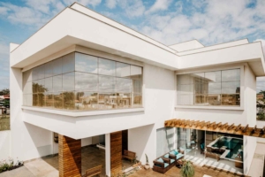 property to buy abroad guide