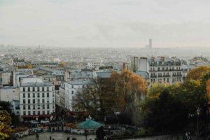 american in france living