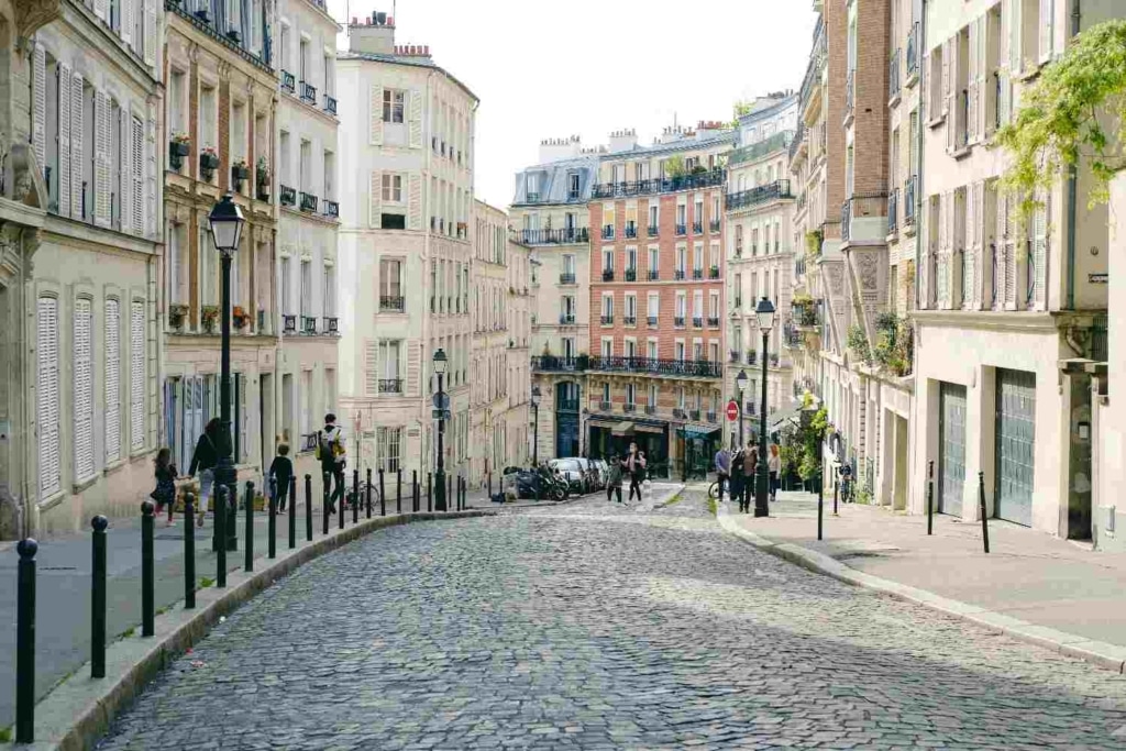 living in france as an american